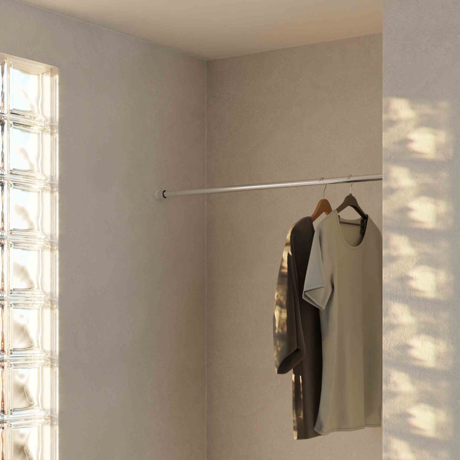 Kleiderstange Schrage Wand